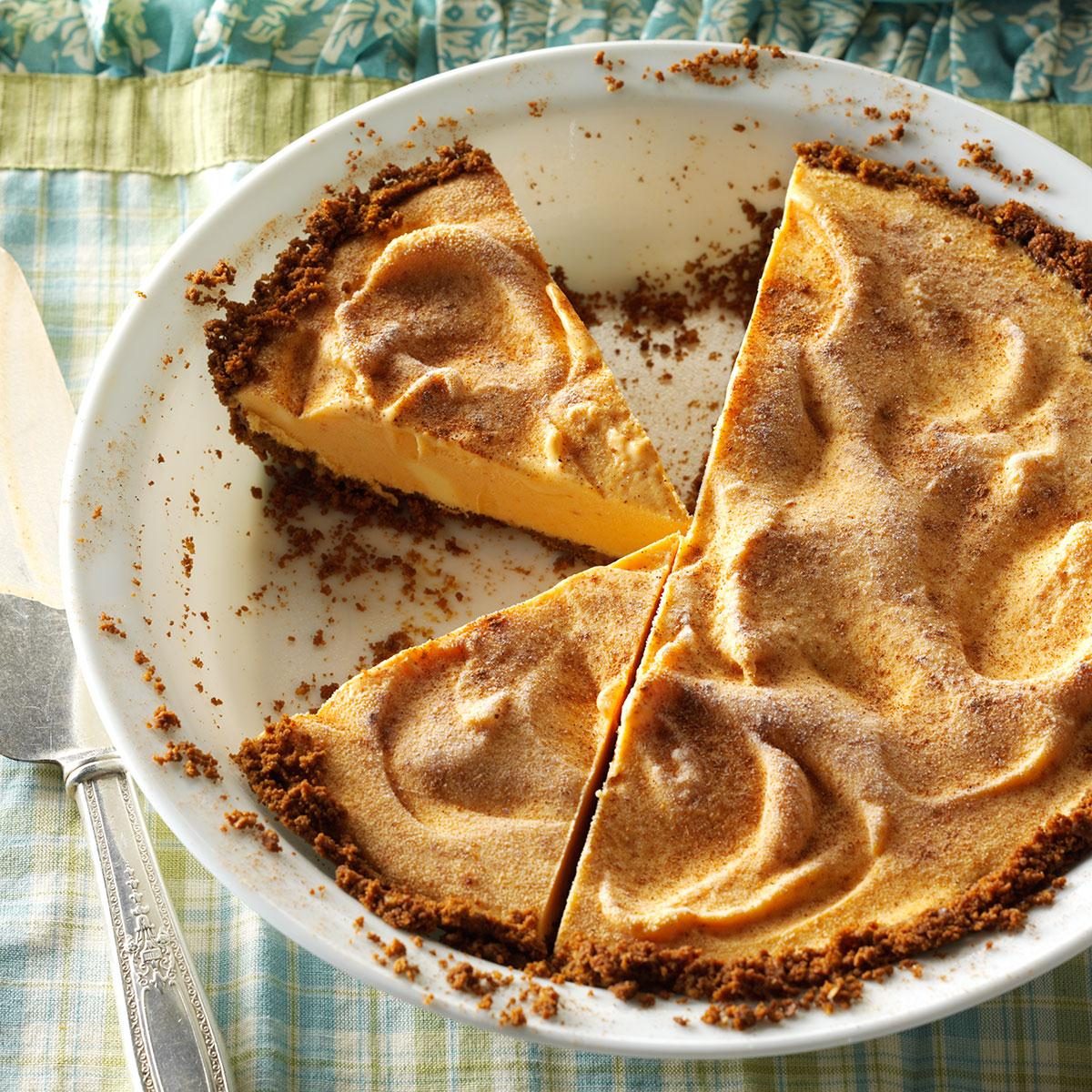 Pumpkin Gingersnap Ice Cream Pie