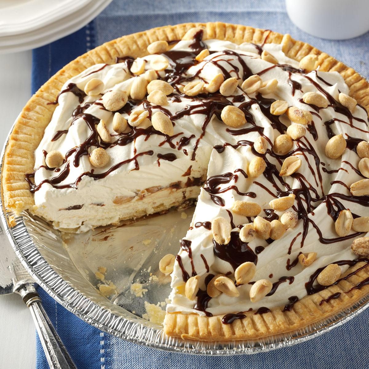 Frozen Peanut Parfait Pies