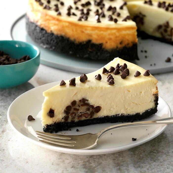 Chocolate chip cookie dough cheesecake