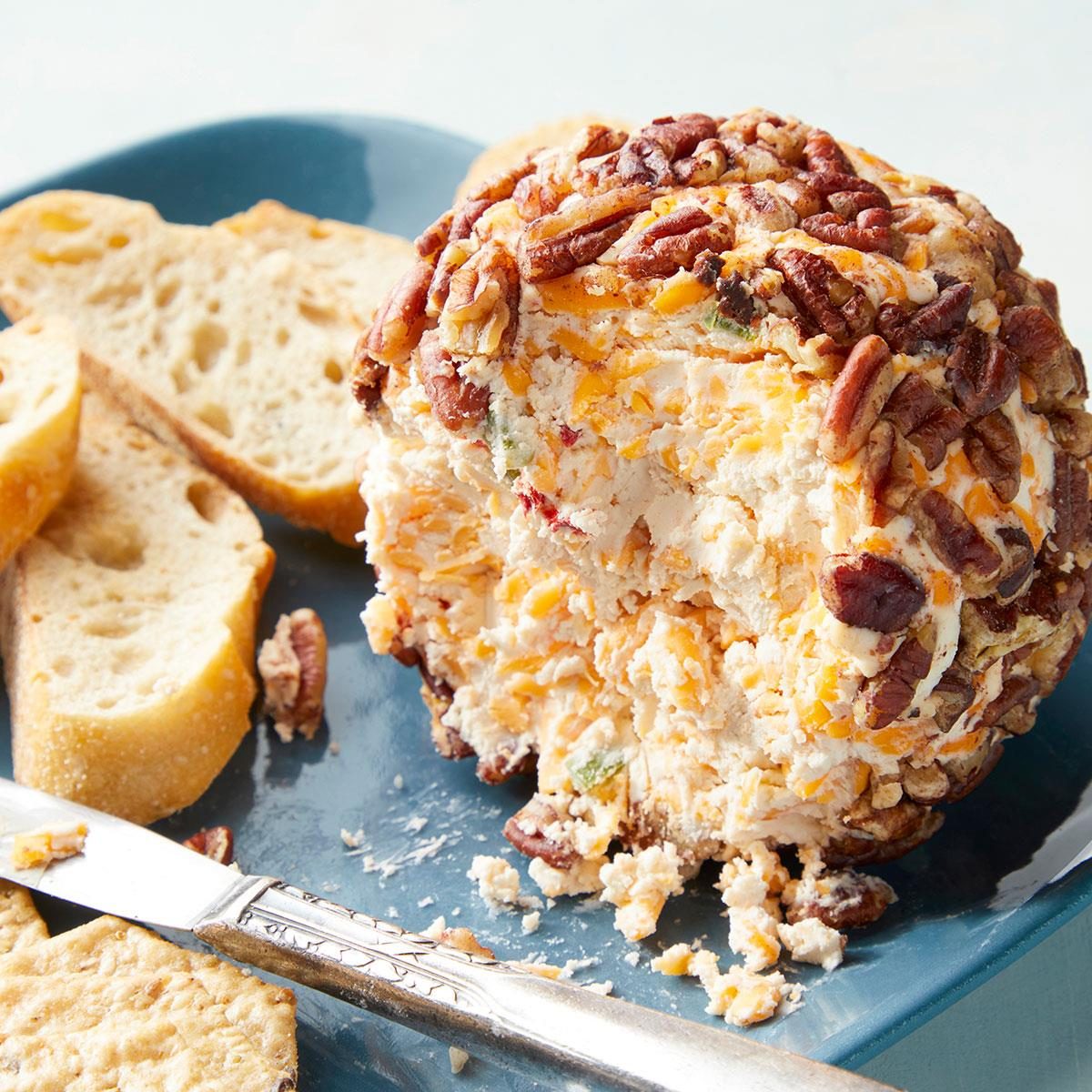 Christmas Cheese Ball