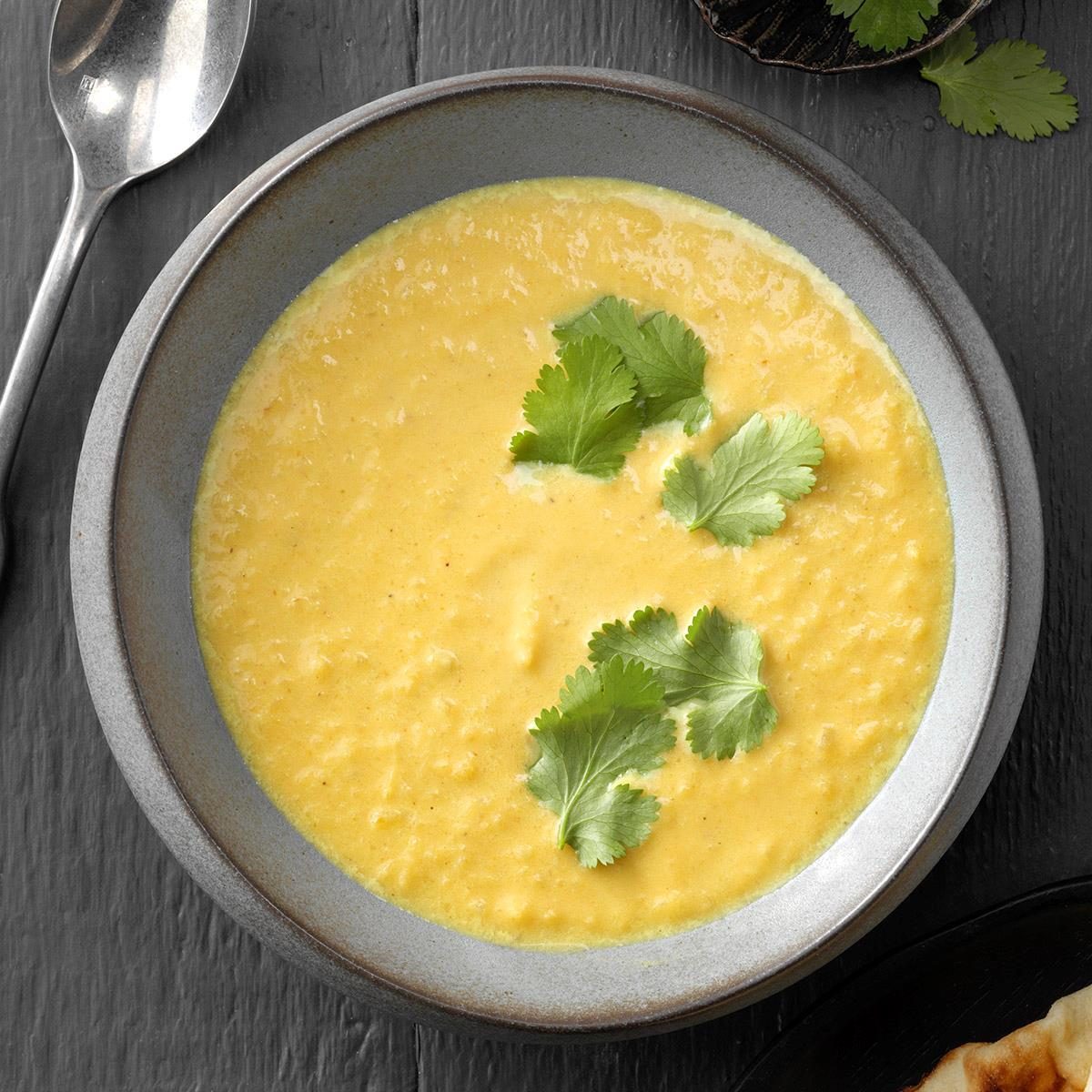 Curried pumpkin apple soup