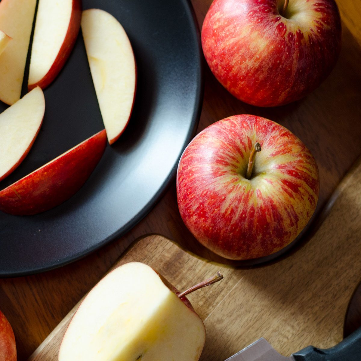 High Angle View Of Apple Slices In Plate