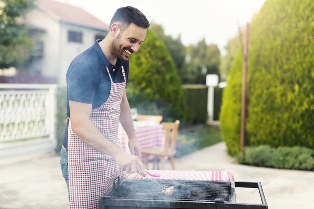 How to Clean a Grill Without a Wire Brush