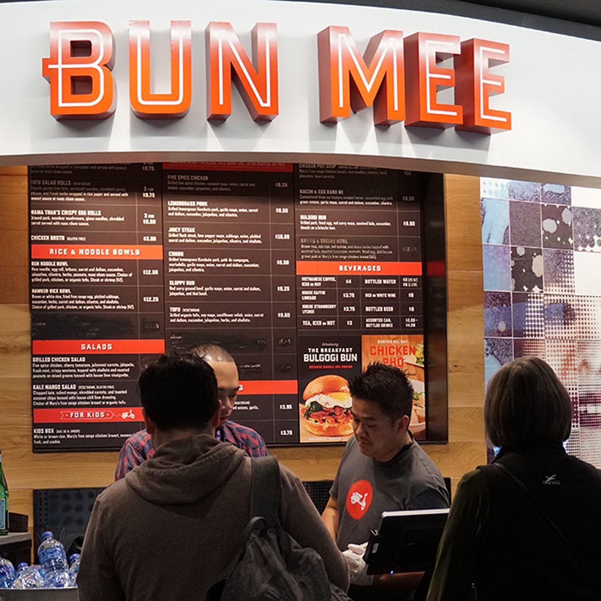 best airport restaurants bun mee