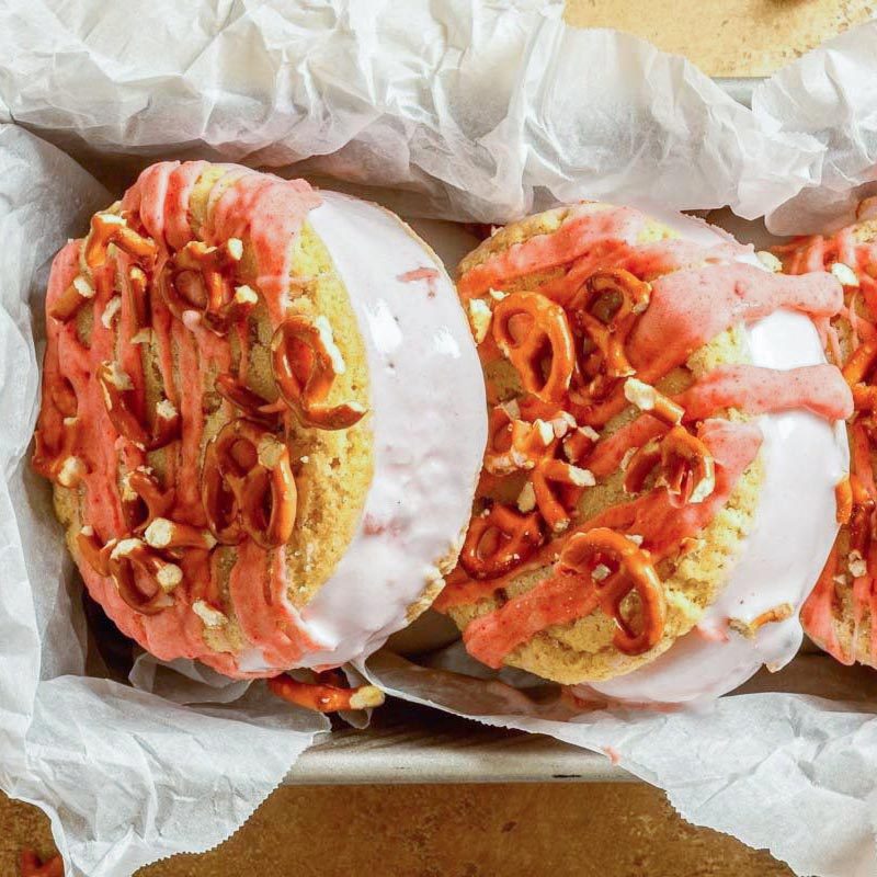 Strawberry Ice Cream Sandwiches For Web 12 Lauren Grant For Taste Of Home Mledit Sq