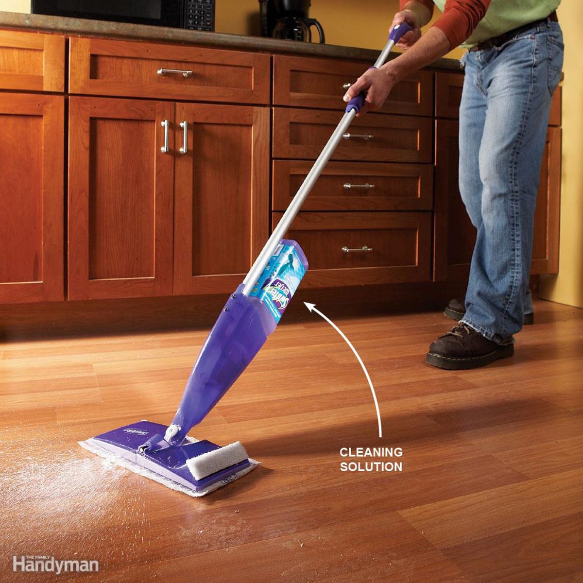 Cleaning hard floors