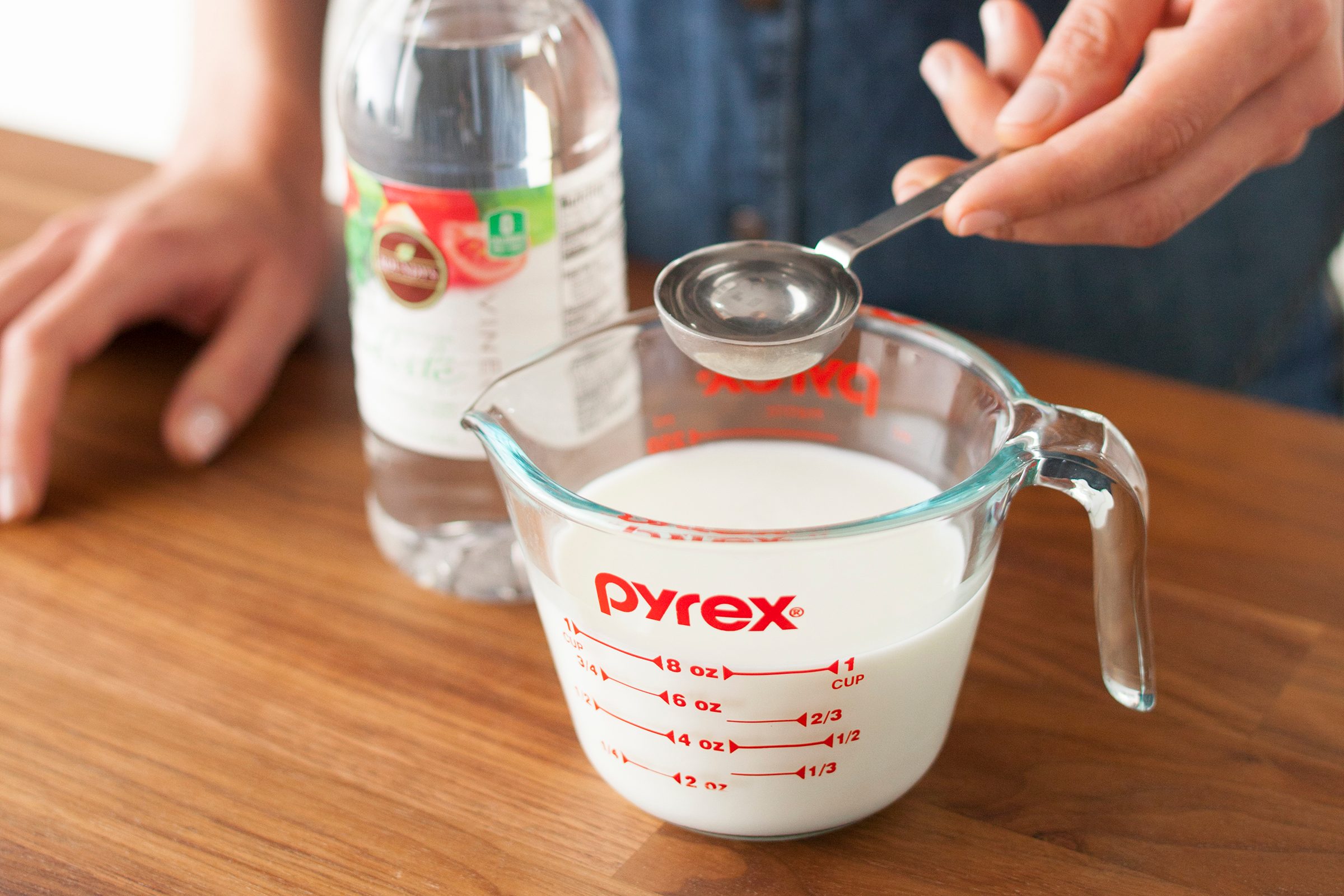 How to Make a Buttermilk Substitute 5 Ways