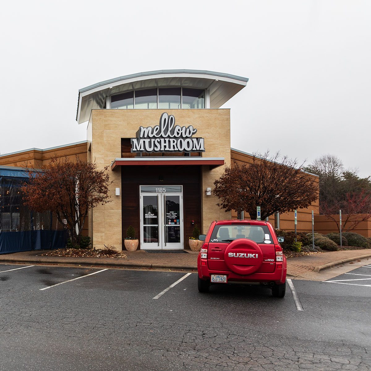 The Mellow Mushroom is a chain of restaurants specializing in pizza, sandwiches, salads, and beer.