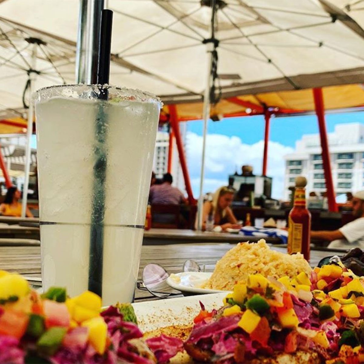 Buho Cocina y Cantina