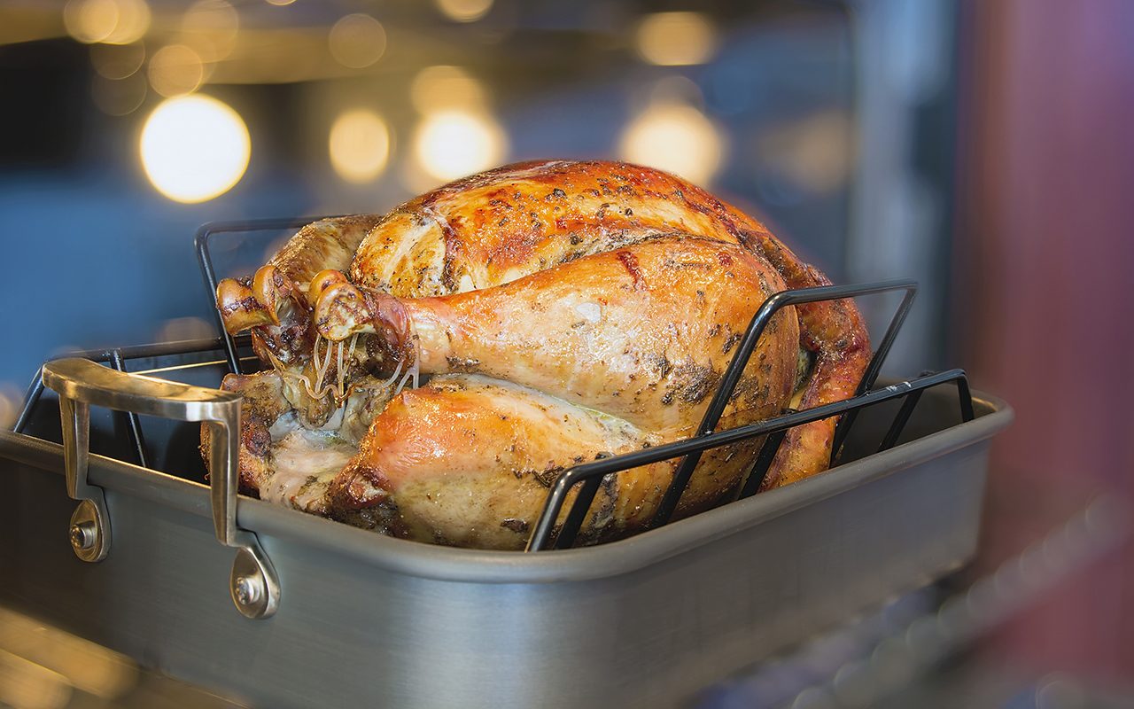 What Is a Roasting Pan and When Should You Use One?