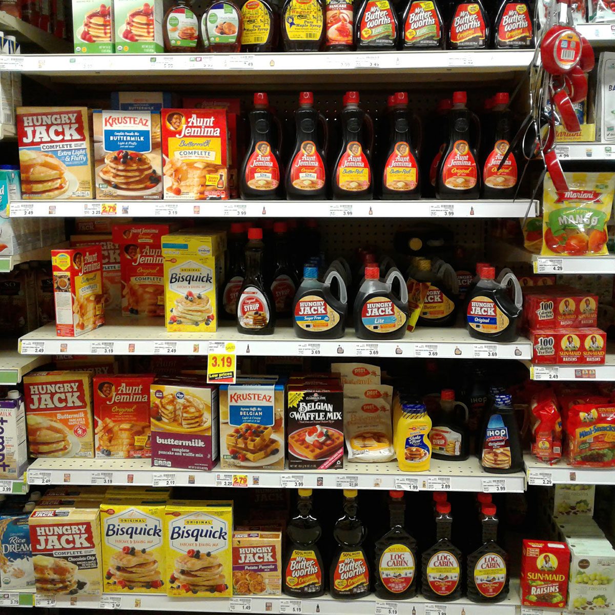 Maple syrup in grocery store
