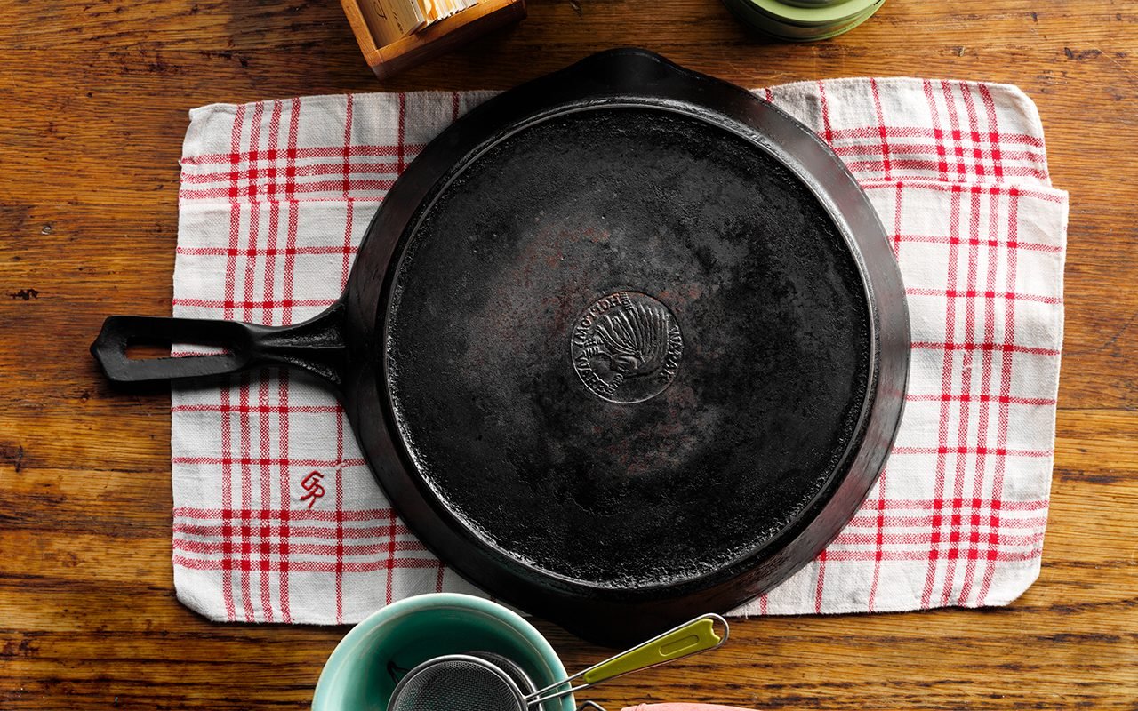 This Is When to Throw Away a Cast Iron Skillet