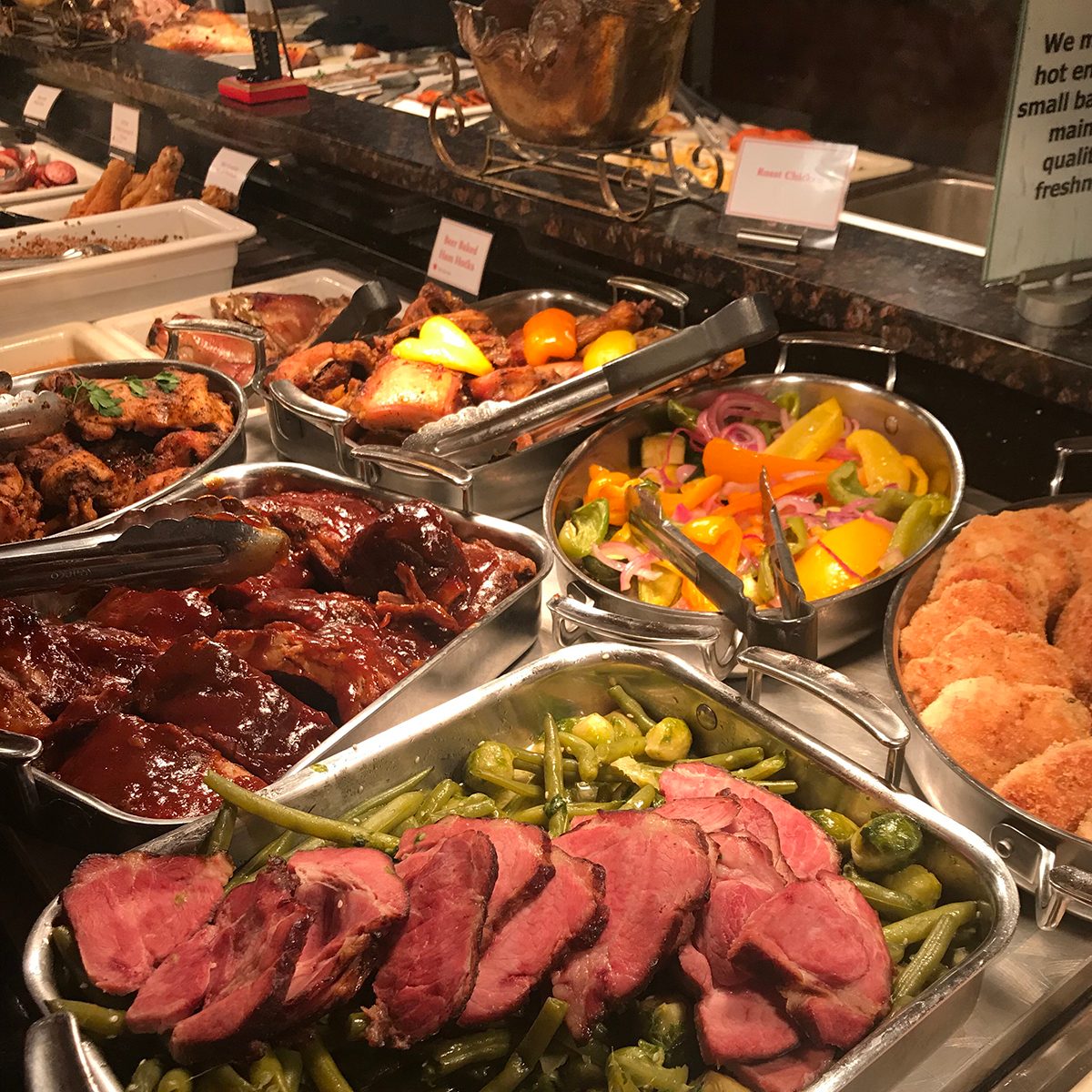 Illinois: Red Apple Buffet, Chicago