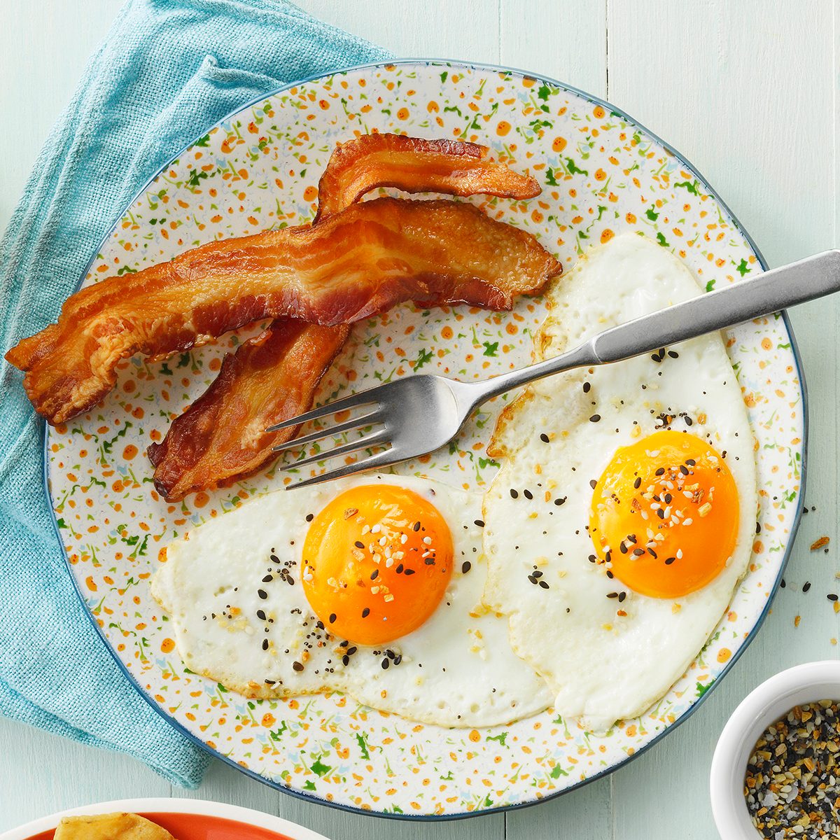 Toham22 266904 E11 12 4b Eggs