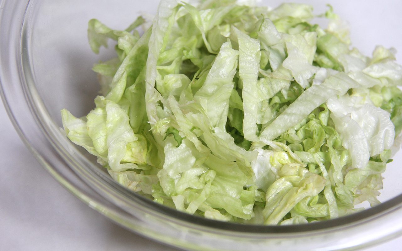 How to Shred Lettuce