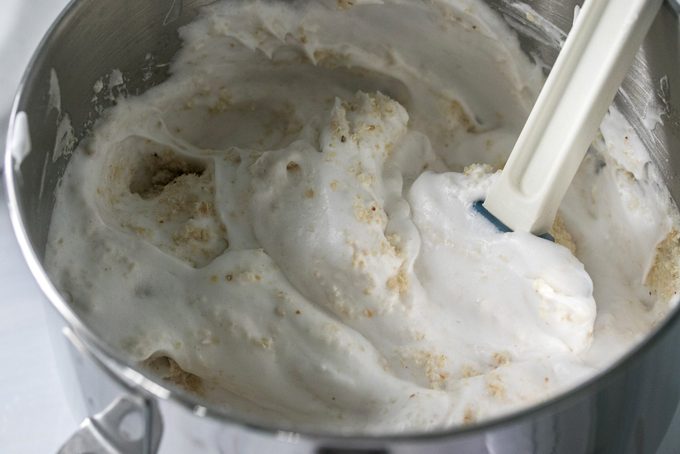 Silvanas cashew meringue step 3