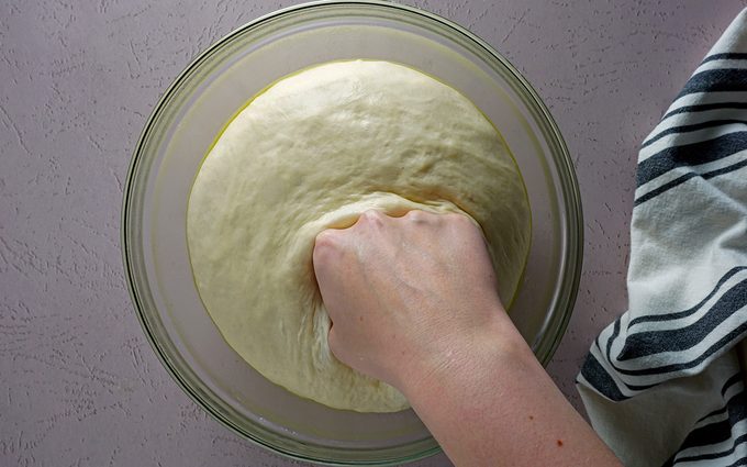 Shape Cinnamon Crunch Bagels Panera 041921 Toh 09