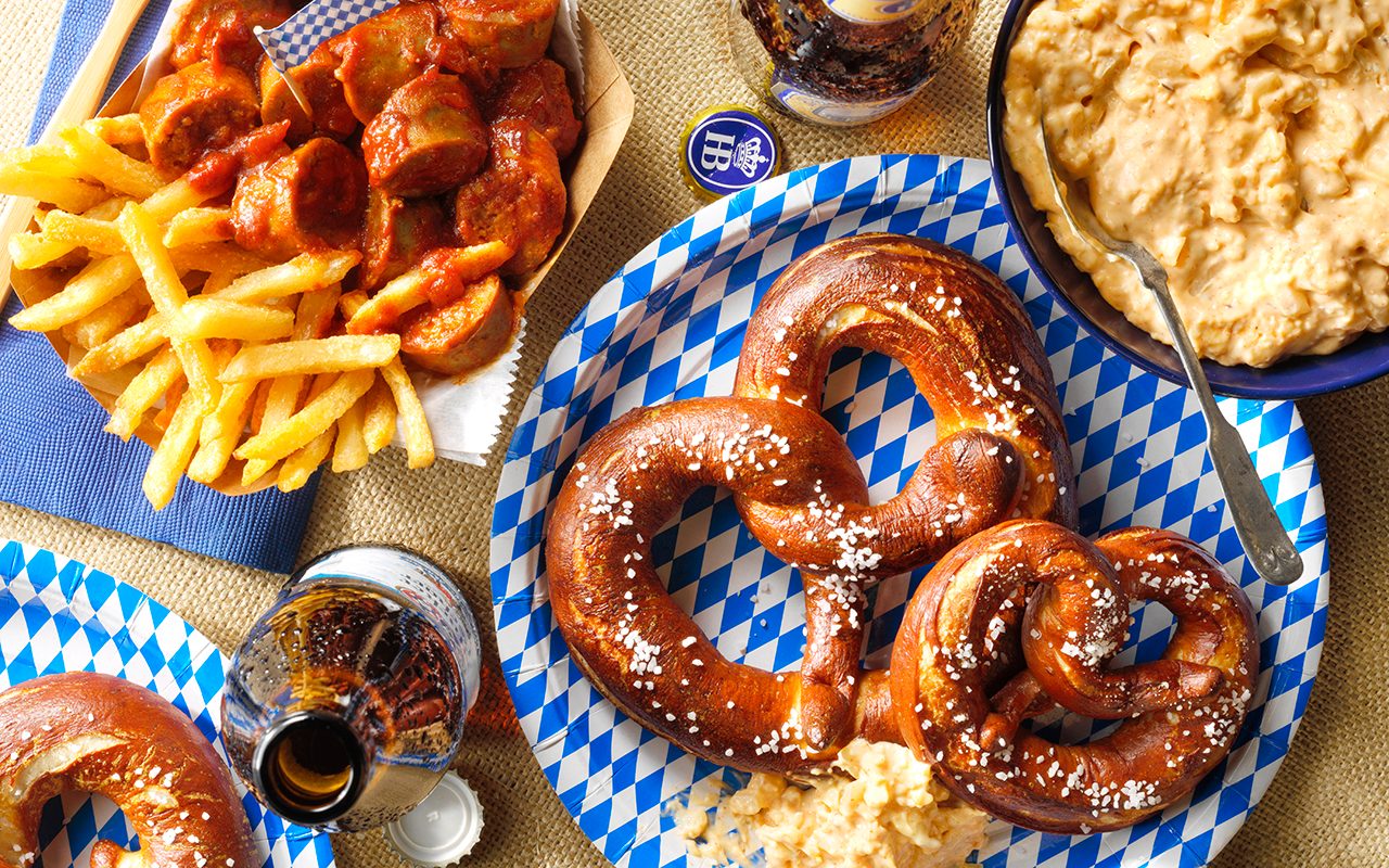 How to Throw an Oktoberfest Party