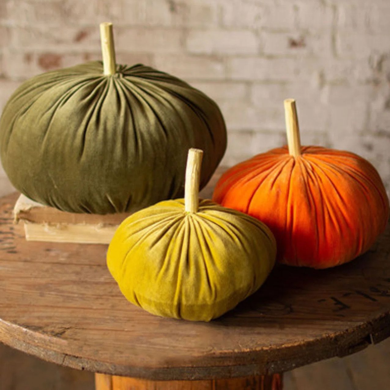 13 Pretty Accessories to Dress Up Your Home and Kitchen This Fall