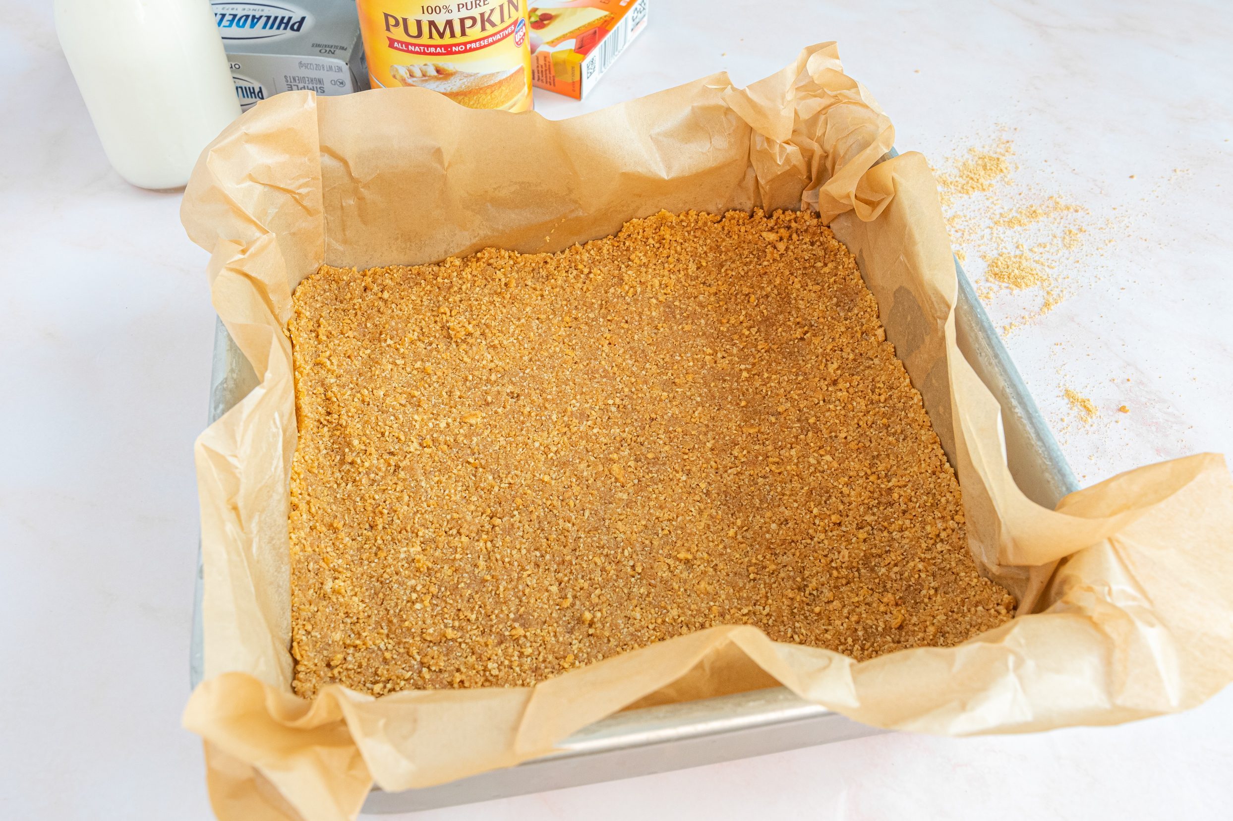 graham cracker crust in pan for pioneer woman pumpkin cream cheese bars