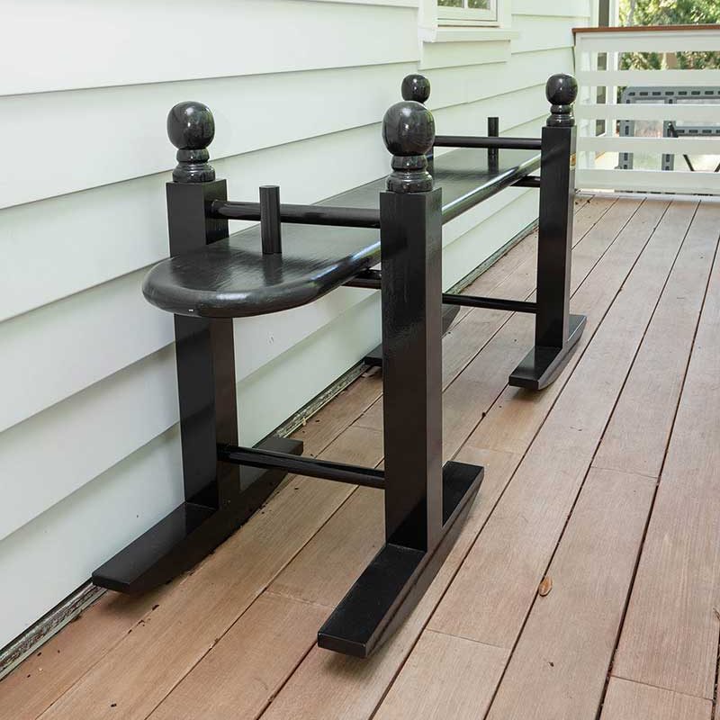 This Is Why Southern Homes Have a “Joggling Board” on the Front Porch