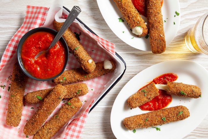 Air Fry The Mozzarella Sticks Ft23 266938 St 0808 2 Ss Edit
