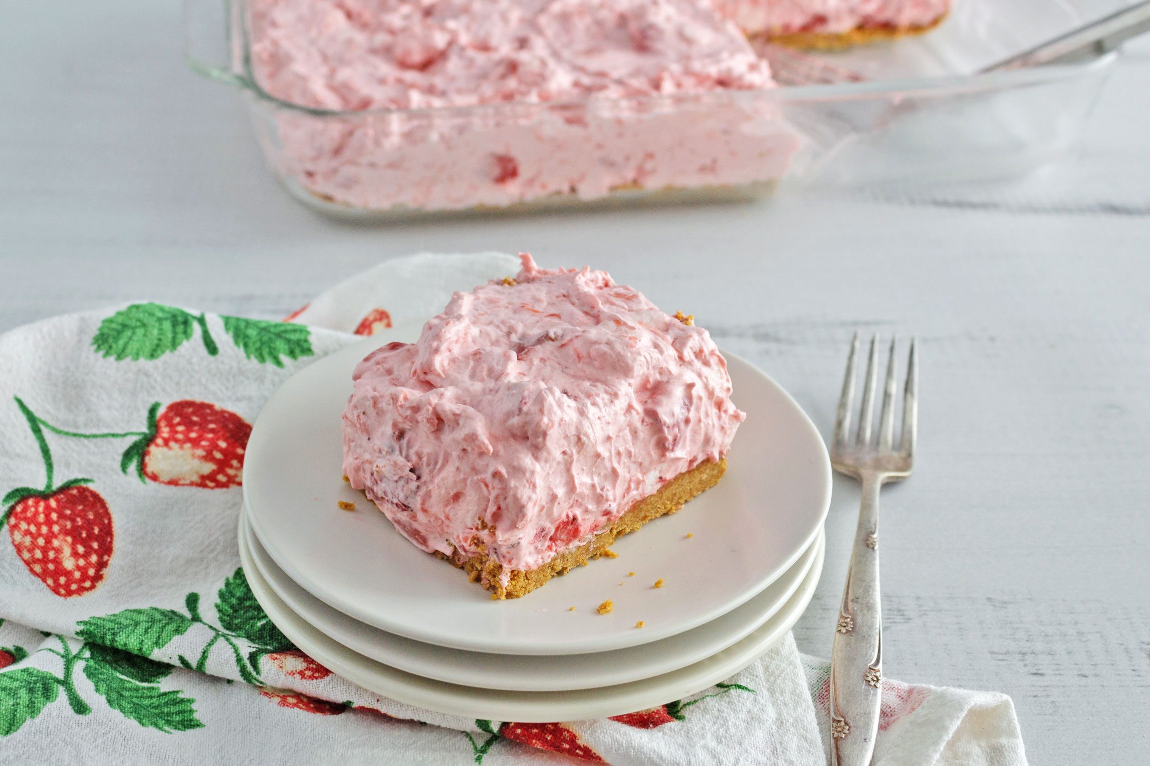 How to Make No-Bake Strawberry Delight