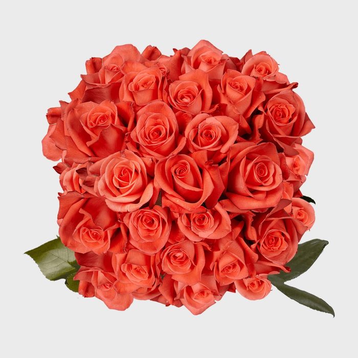 Toh 4 Salmon Rose Bouquet Via Globalrose Ecomm