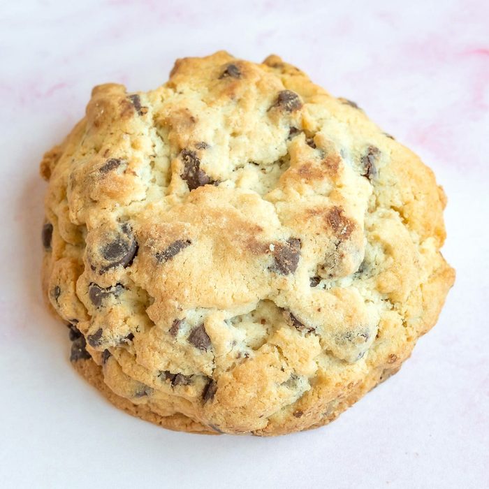 Levain chocolate chip cookie