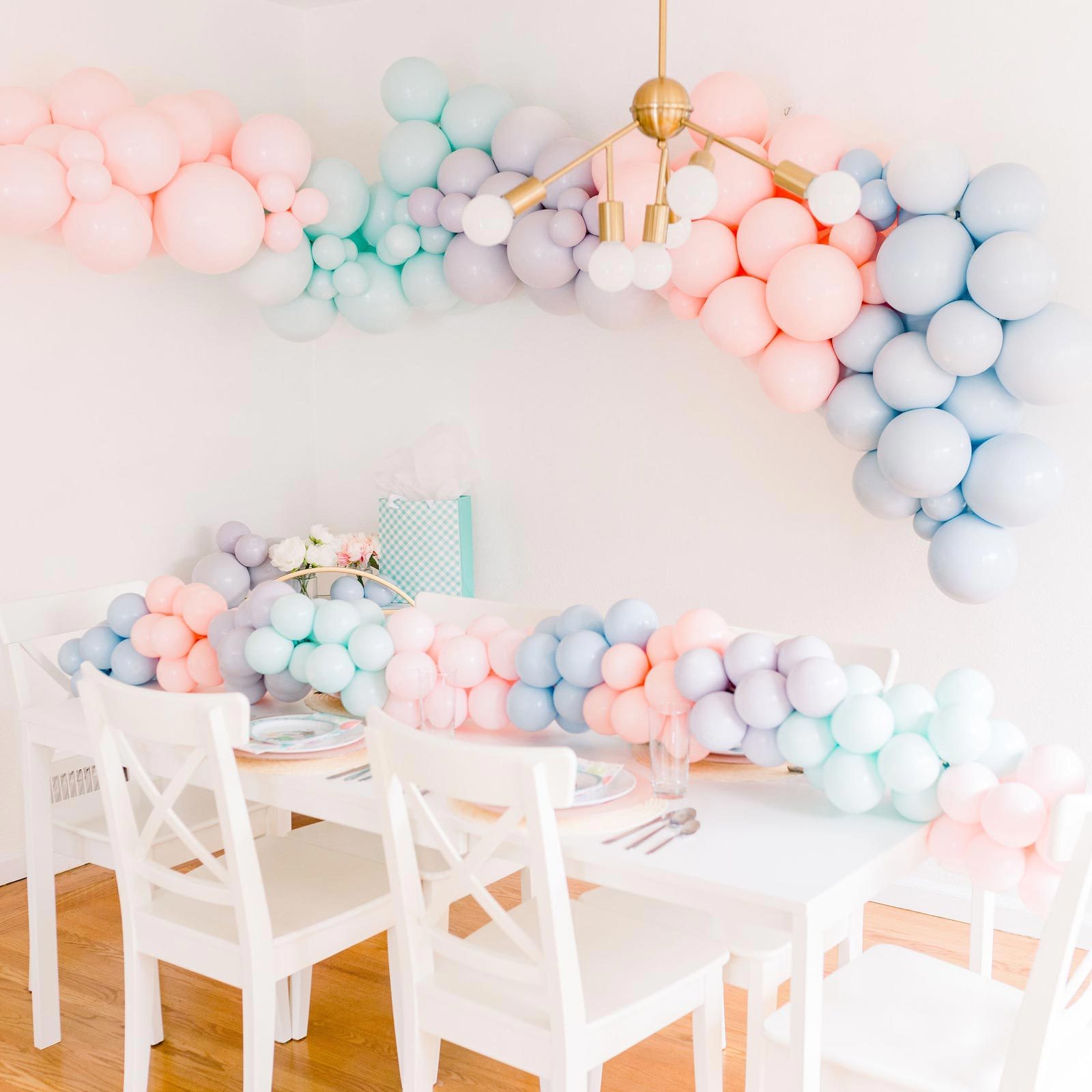 Balloon Garland Easter Party Table