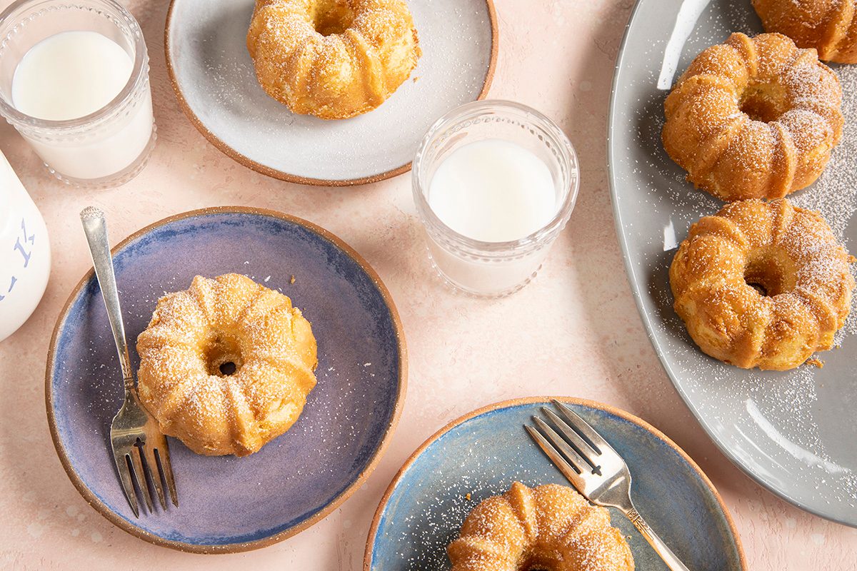 Ght22 3591 St 07 12 Mini Bundt Cakes 10 Crop