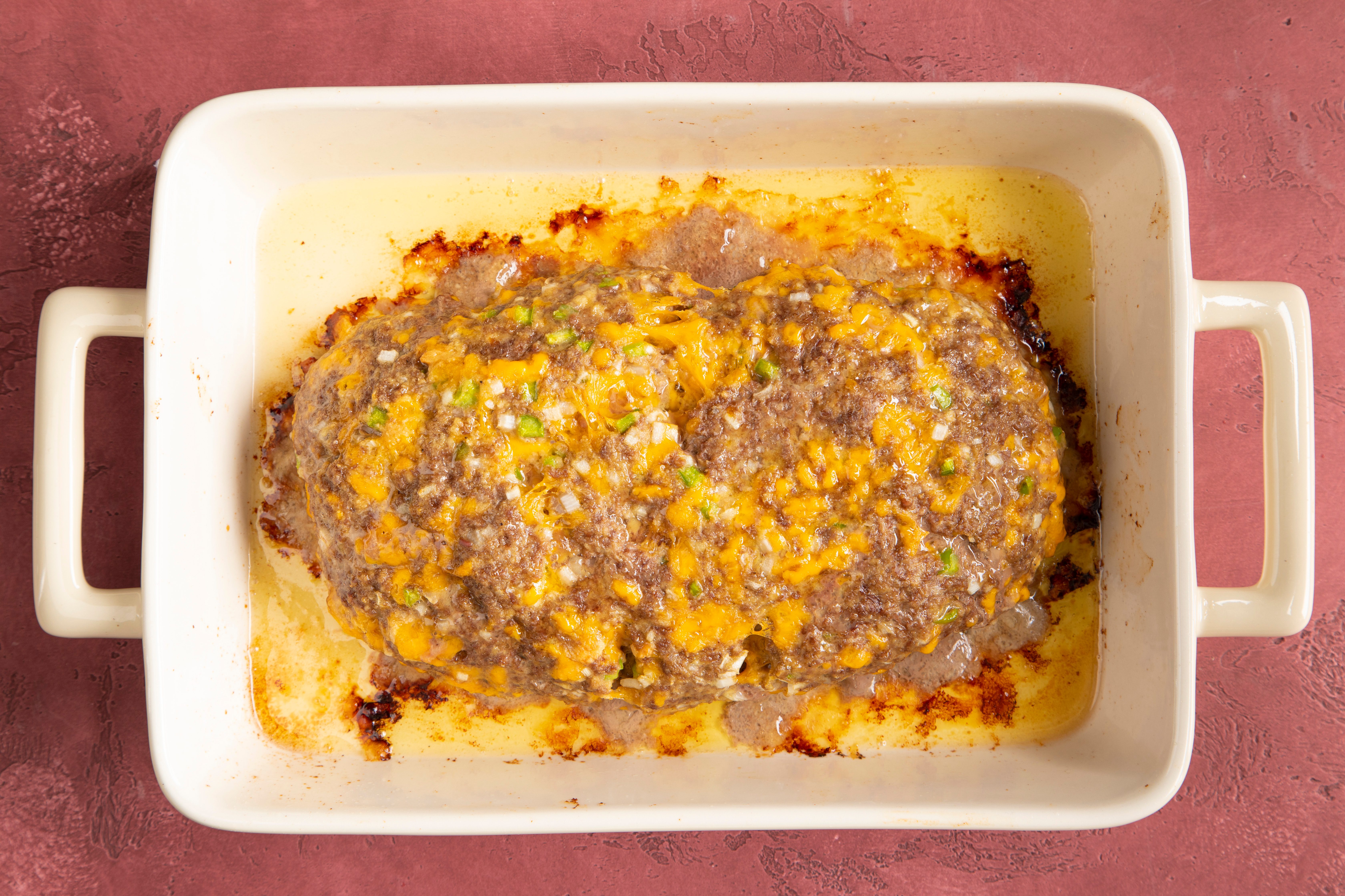 bake meatloaf in pan for copycat meatloaf