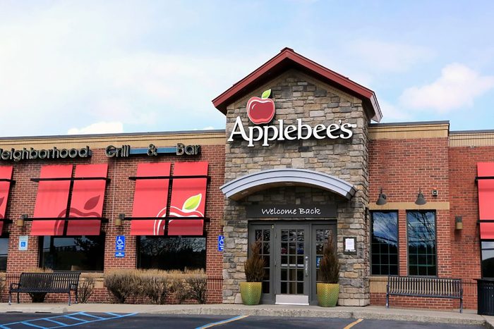 Entrance to Applebee