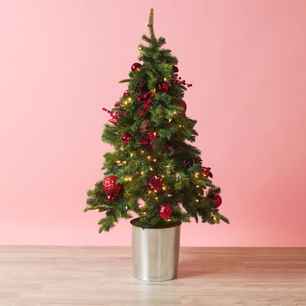Wellesley Manor 4.5 Ft Faux Pine Tree