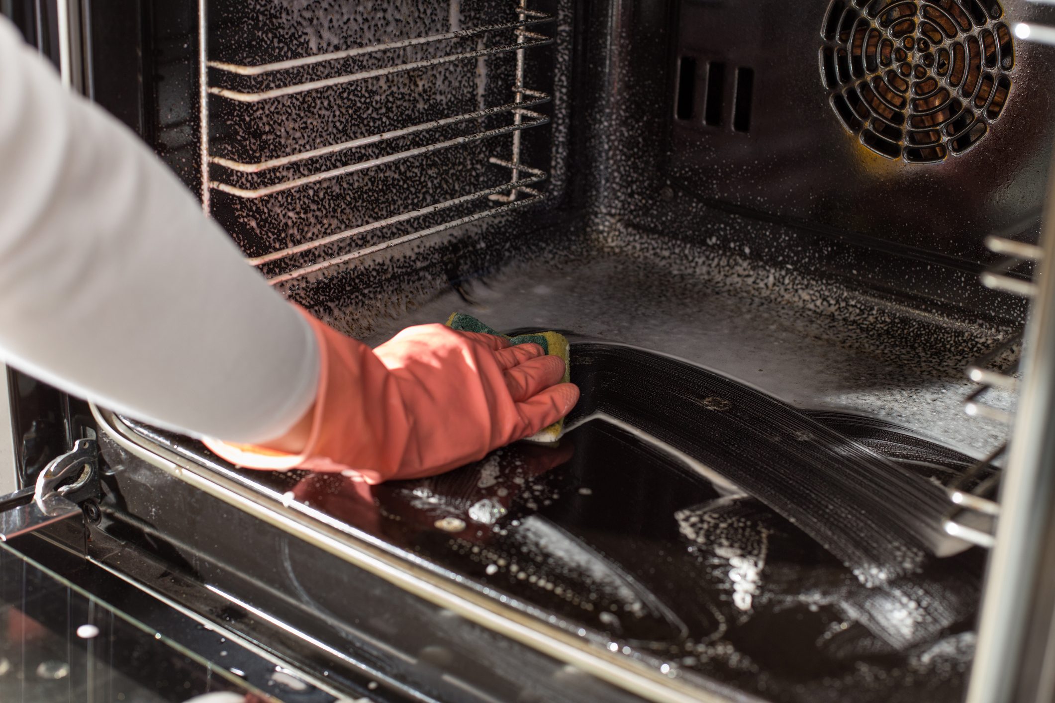 How to Clean an Oven
