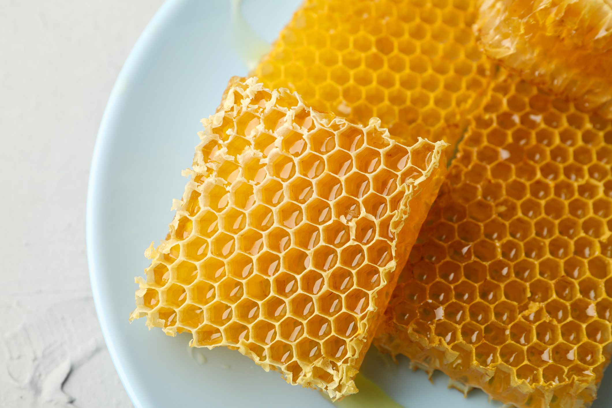 Can You Eat Honeycomb?