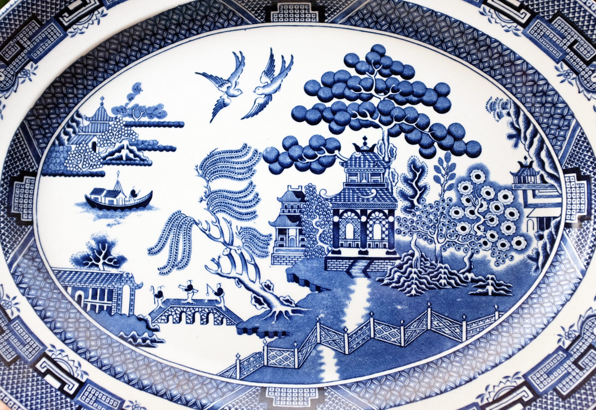 What Is Blue Willow China, aka the South’s Favorite Dinnerware?