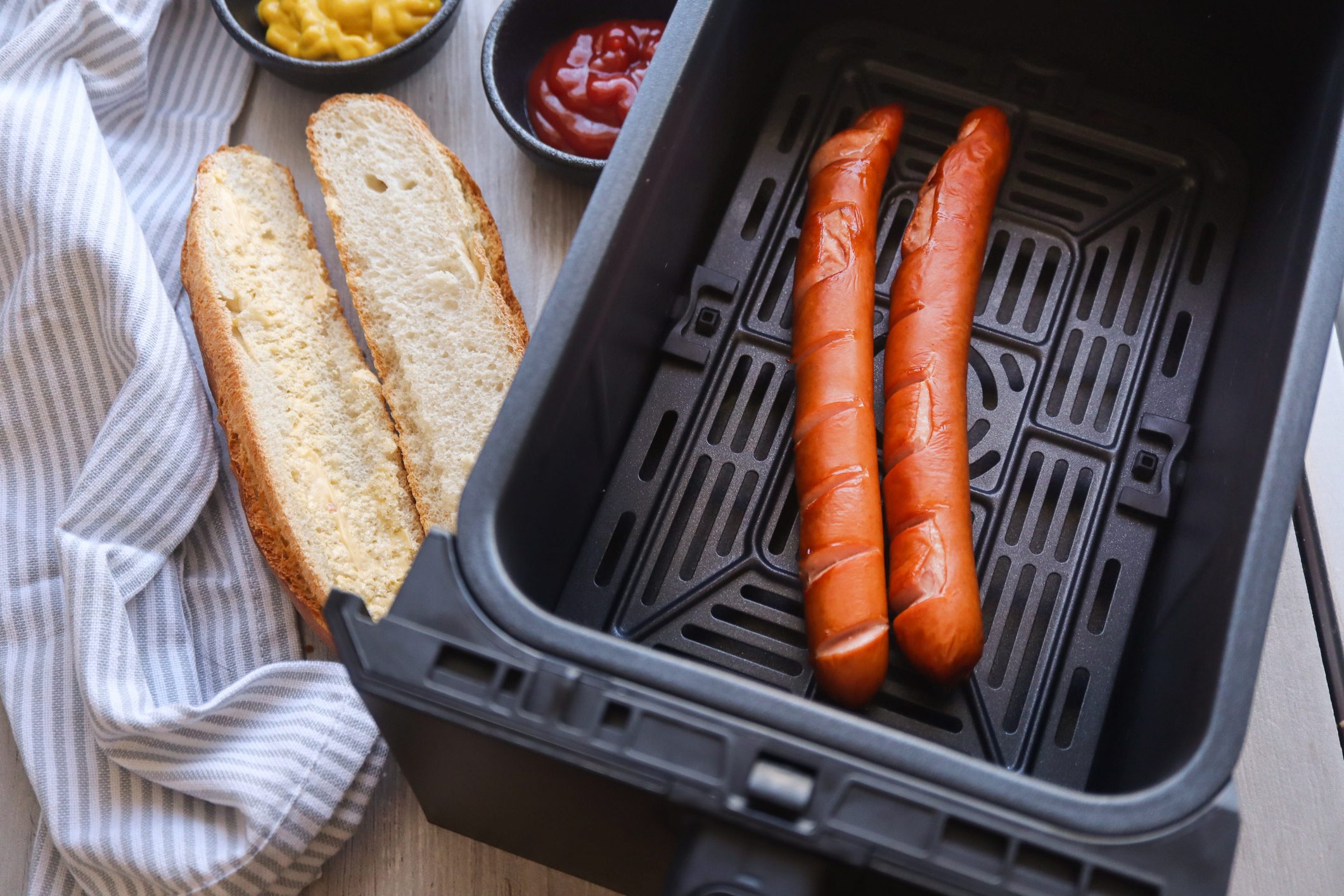 Hotdogs in an airfryer