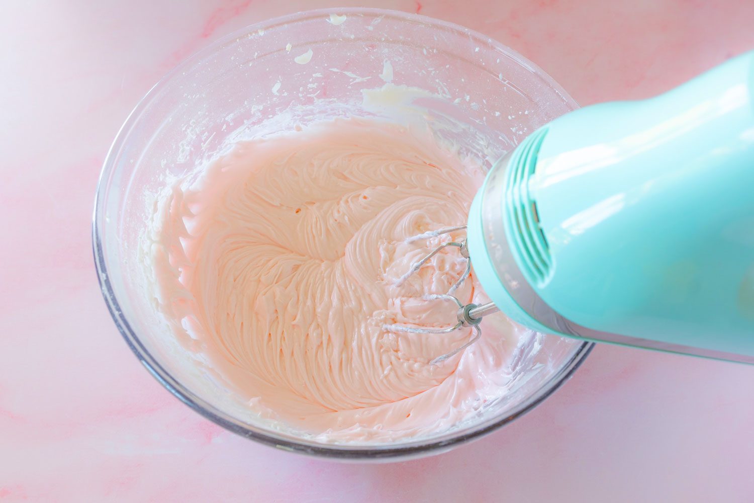 Make Pink Icing Utah Pink Cookies Molly Allen For Taste Of Home