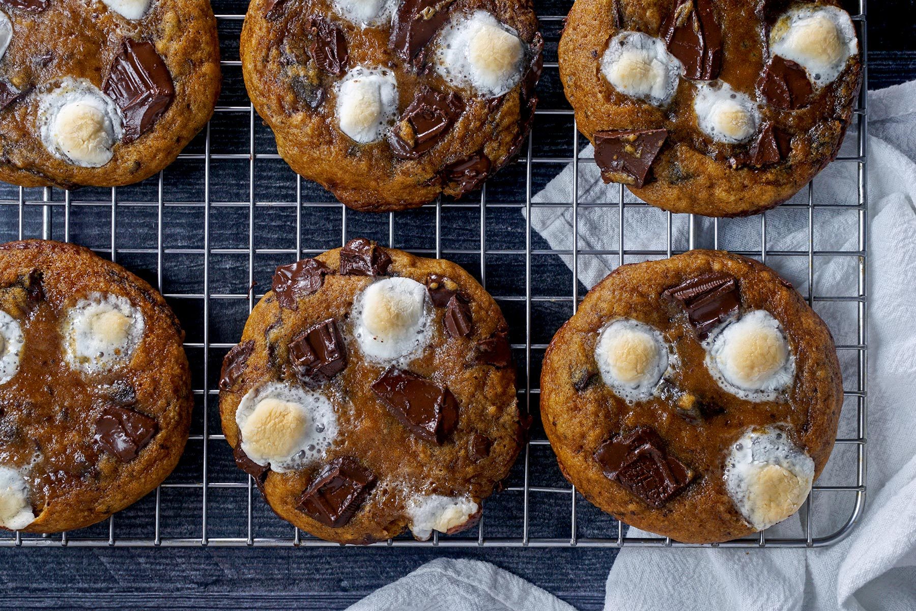Cookies on chilling on wire