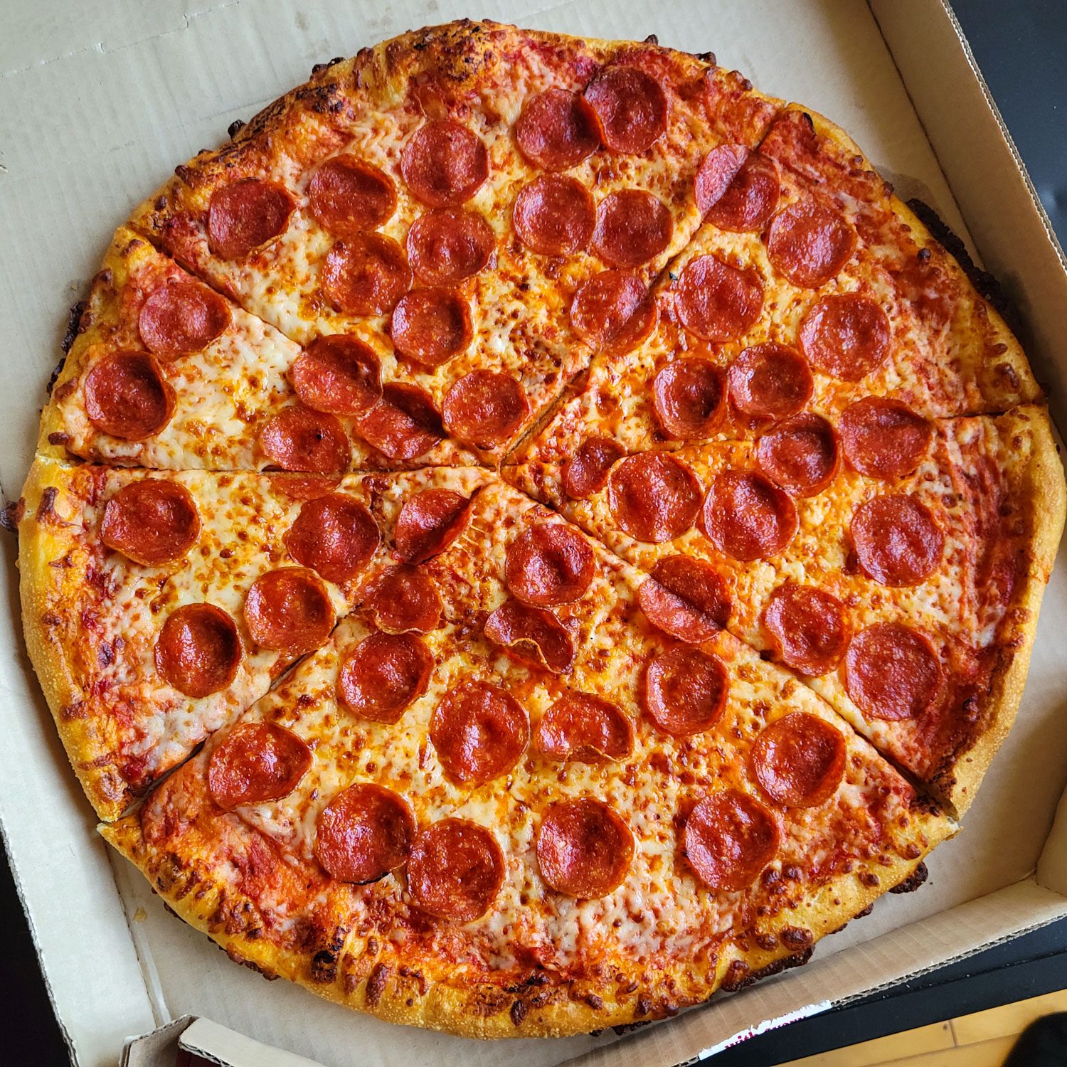 The Pizza Hut Big New Yorker, Reviewed by a Brooklyn Chef