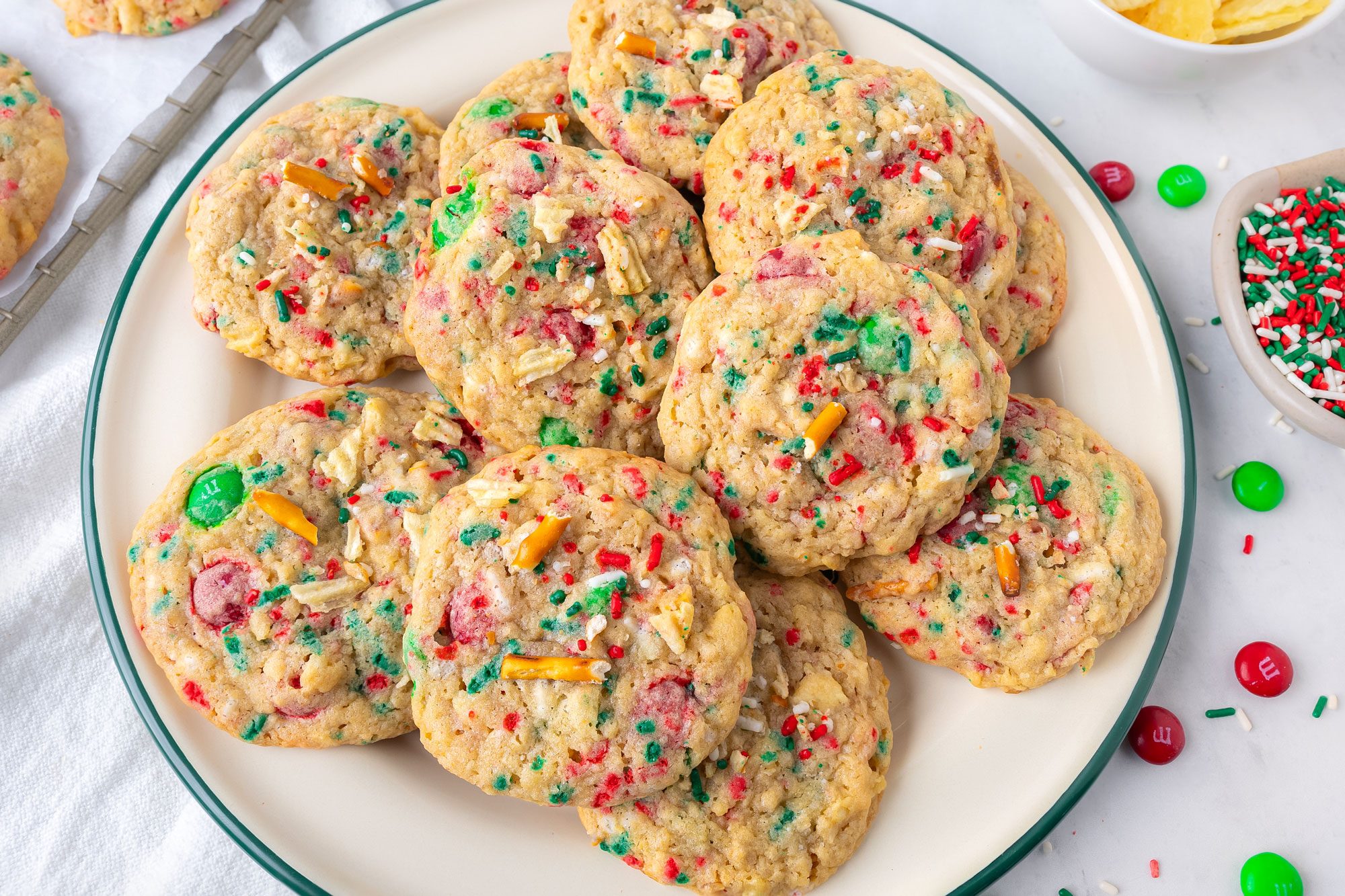How to Make Kitchen Sink Christmas Cookies