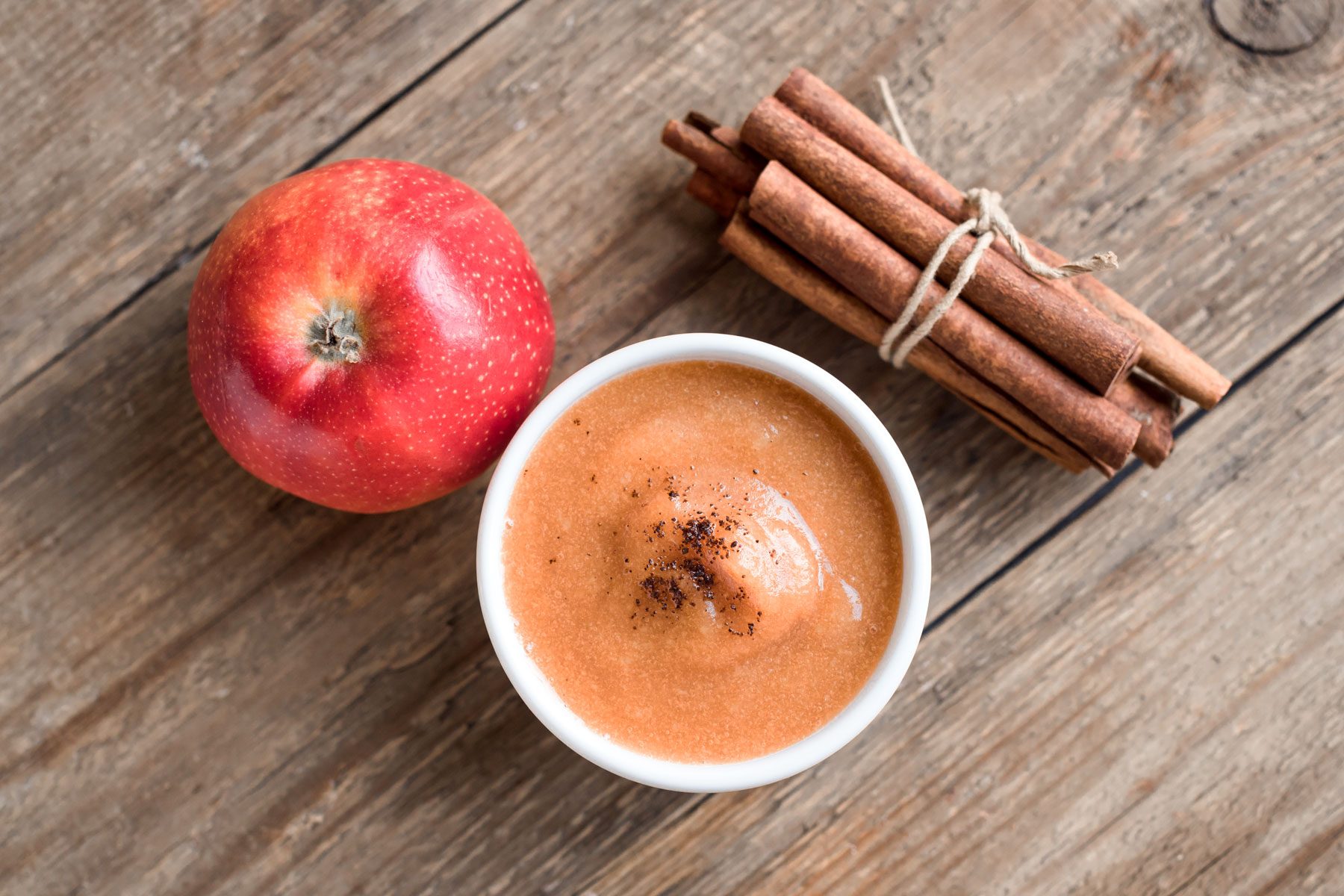 Apple sauce. Fresh homemade applesauce