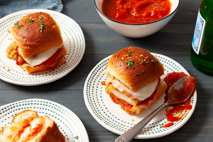 Chicken Parmesan Slider Bake Ft24 204498 Jr 0124 3