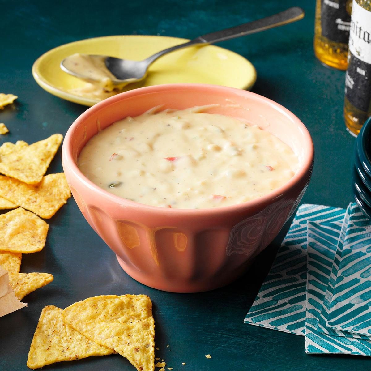 Copycat Chipotle Queso