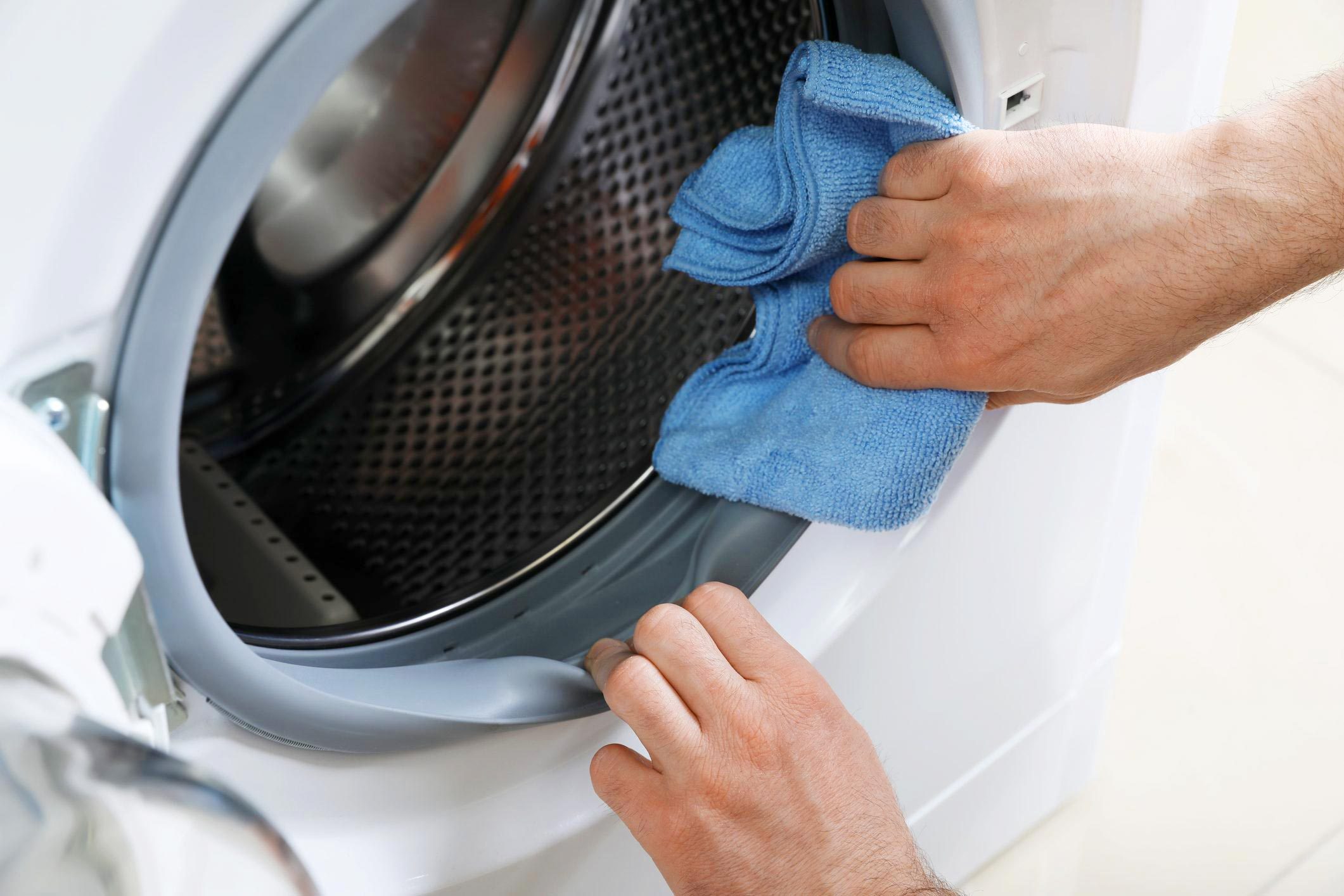 How to Clean a Smelly Washing Machine