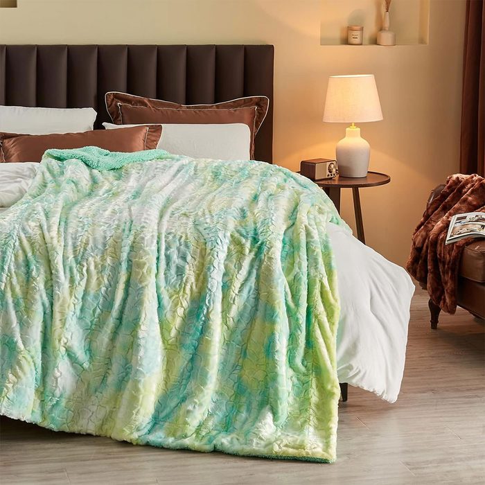 Tie-Dye Throw Blanket