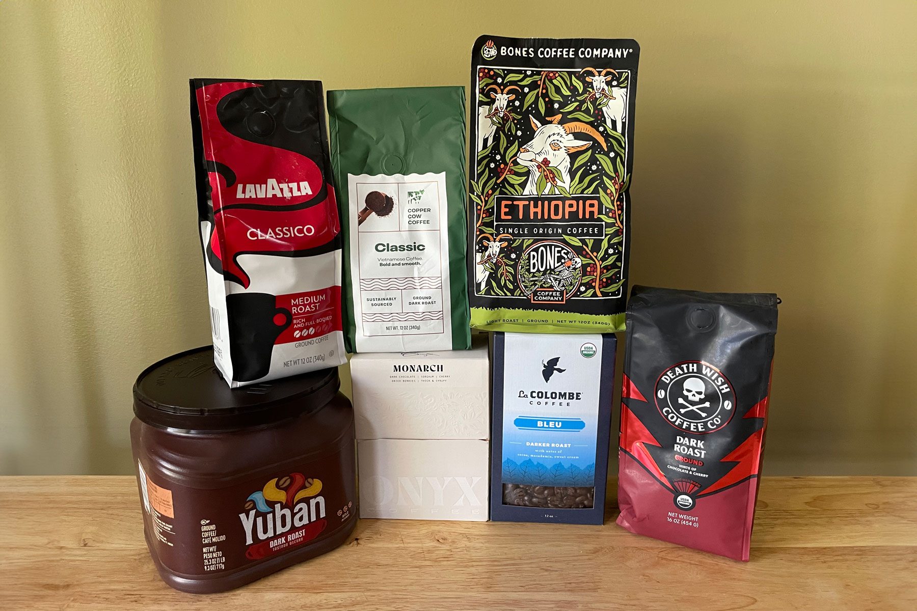 Coffee packs on a wooden table