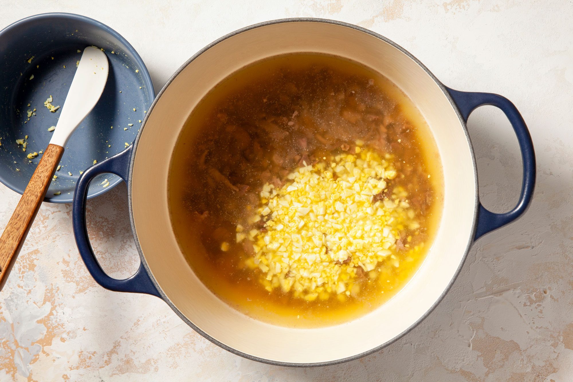 Add chopped giblets and eggs to large saucepan
