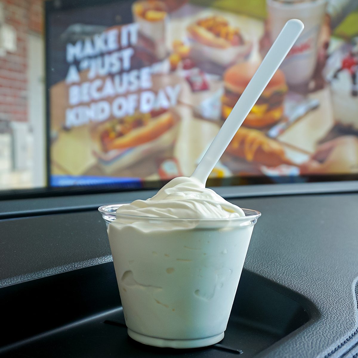 Sonic Vanilla Soft Serve Sonic Vanilla 051024 Toh 01 Ssedit